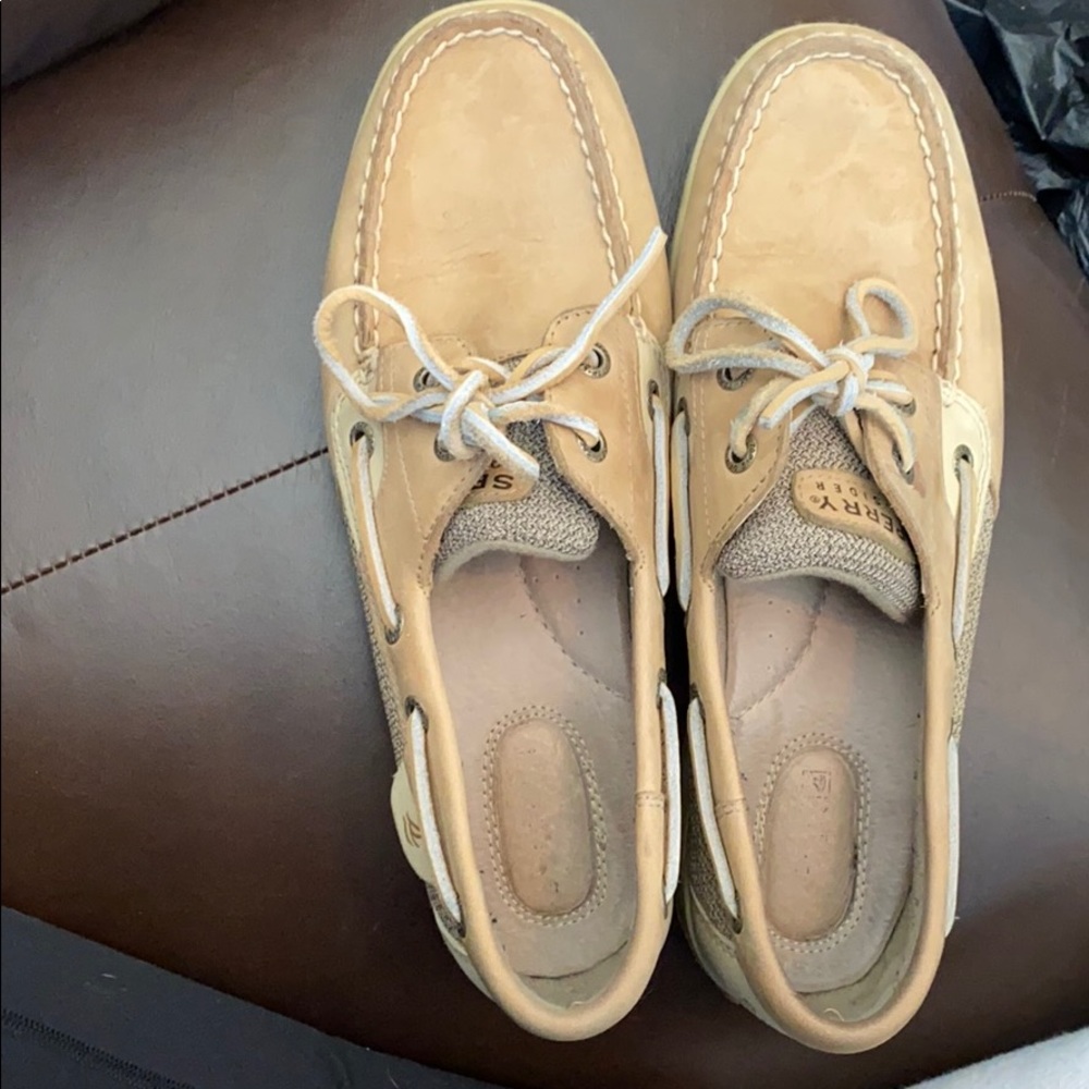 Women’s sperry shoes